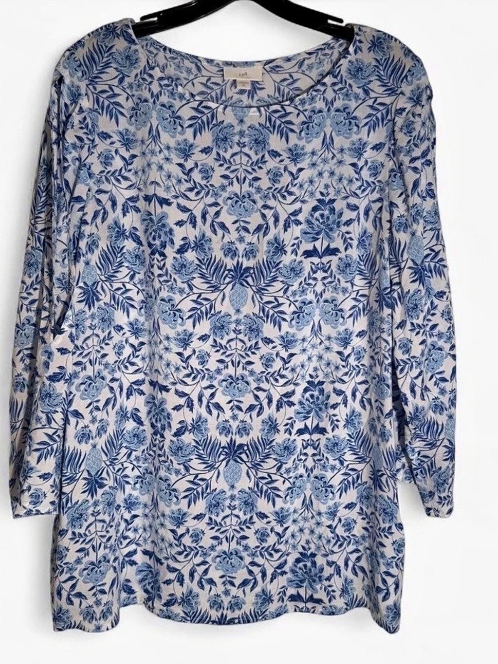 J. Jill Floral Tunic in Blue & white Size Large